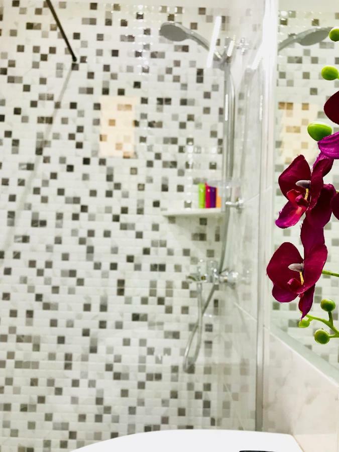 Joy Hotel Саранде Екстериор снимка